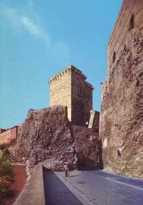 Foto storica della Torre di San Pancrazio, sopra il costone